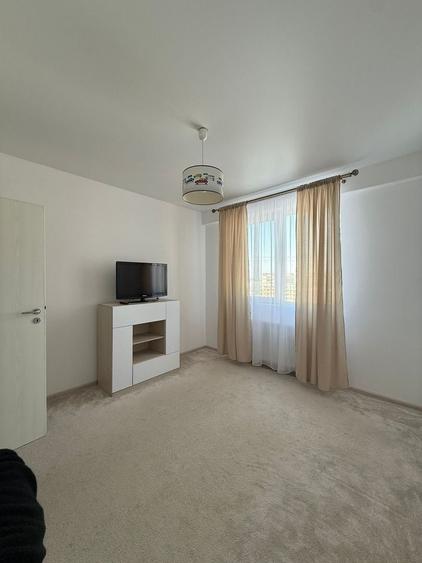 Apartament cu 3 camere decomandat, mobilat în Chiajna