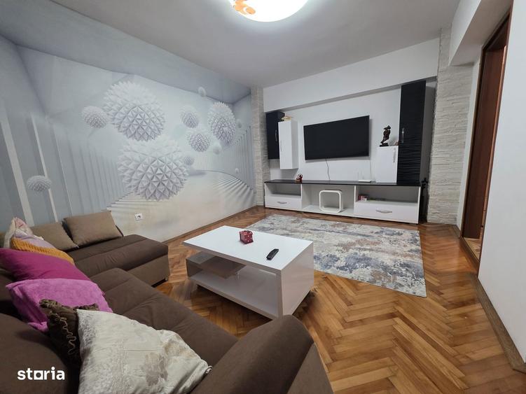 Apartament cu 2 camere decomandat, mobilat în Ultracentral