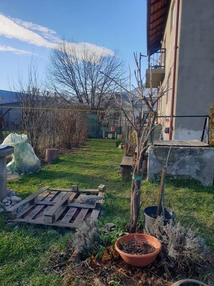 Casă cu 4 camere în Cornu Luncii