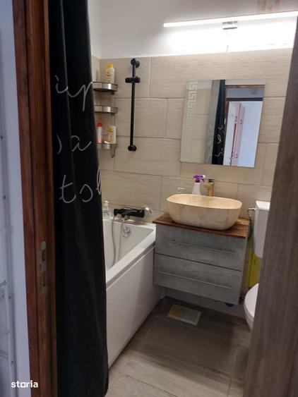Apartament cu 3 camere decomandat în Brâncoveanu