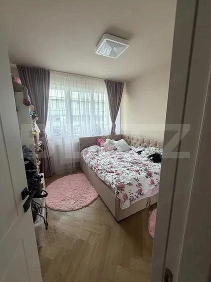 Apartament cu 3 camere decomandat în Sud