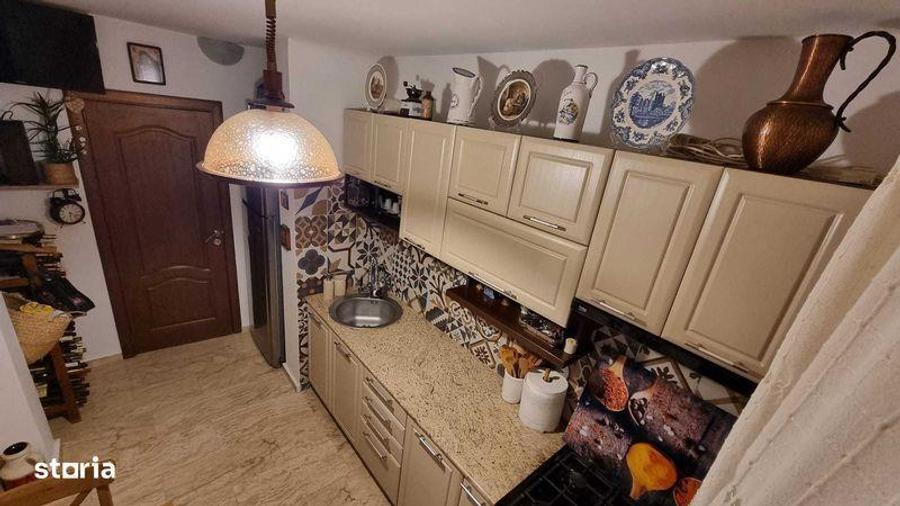 Apartament cu 3 camere decomandat în Blejoi
