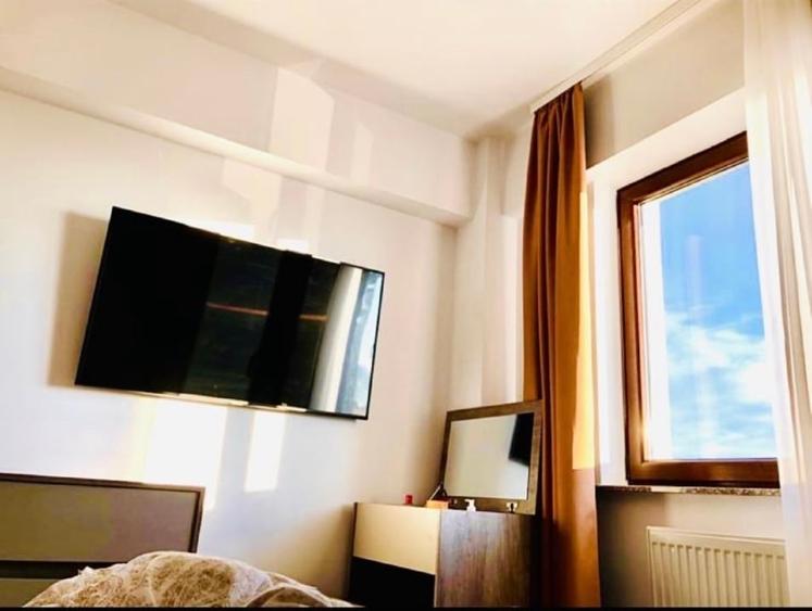 Apartament cu 2 camere decomandat, mobilat în Craiovei