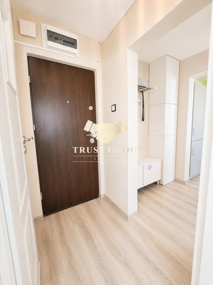 Apartament cu 2 camere decomandat în Victoriei