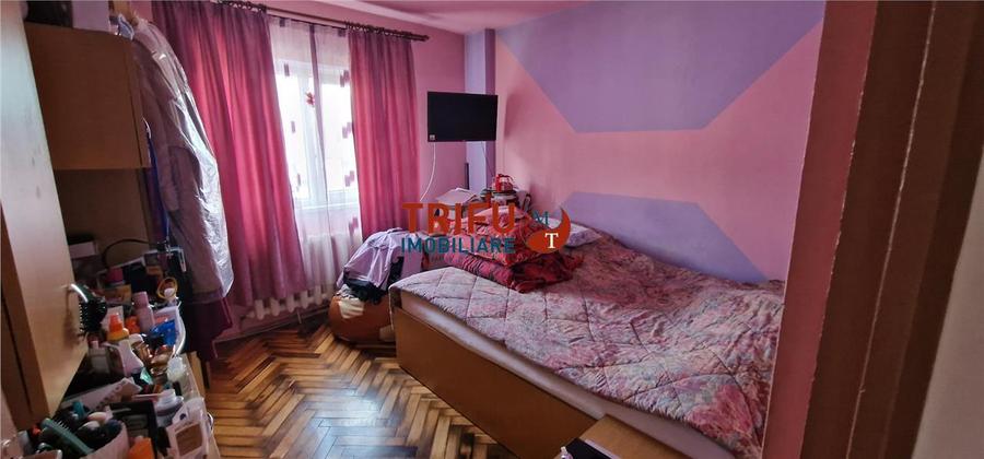 Apartament cu 2 camere decomandat în Ampoi 1