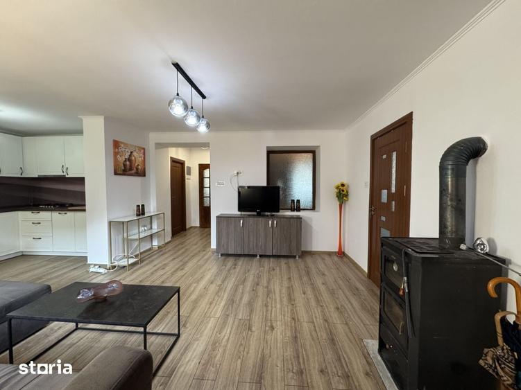 Casă cu 4 camere cu Teren 331 Mp în Dumbrăvița