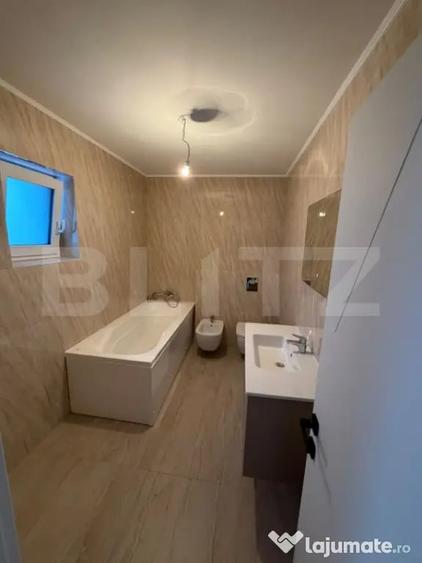Casă cu 4 camere cu Teren 780 Mp în Central