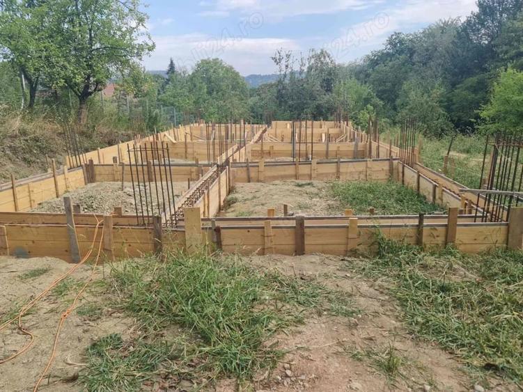 Teren de 1316 mp, în Breaza de Jos