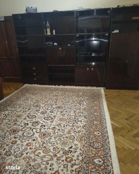 Apartament cu 2 camere semidecomandat, mobilat în Complex Studențesc