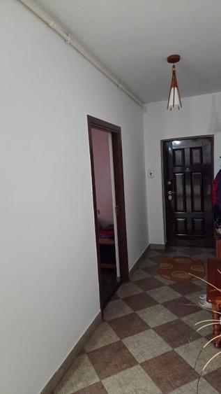 Apartament cu 3 camere decomandat, mobilat în Nord