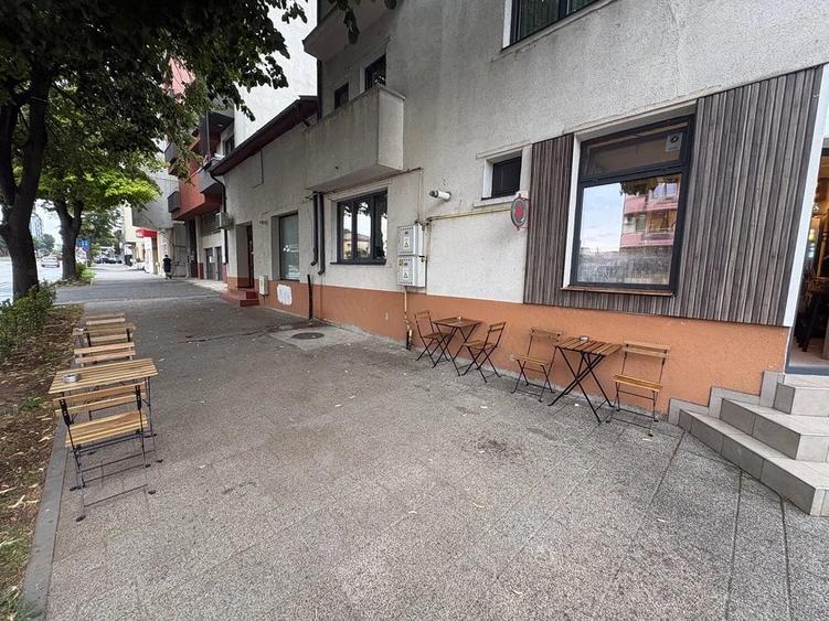 Spațiu comercial, de 12 mp, în Faleza Nord
