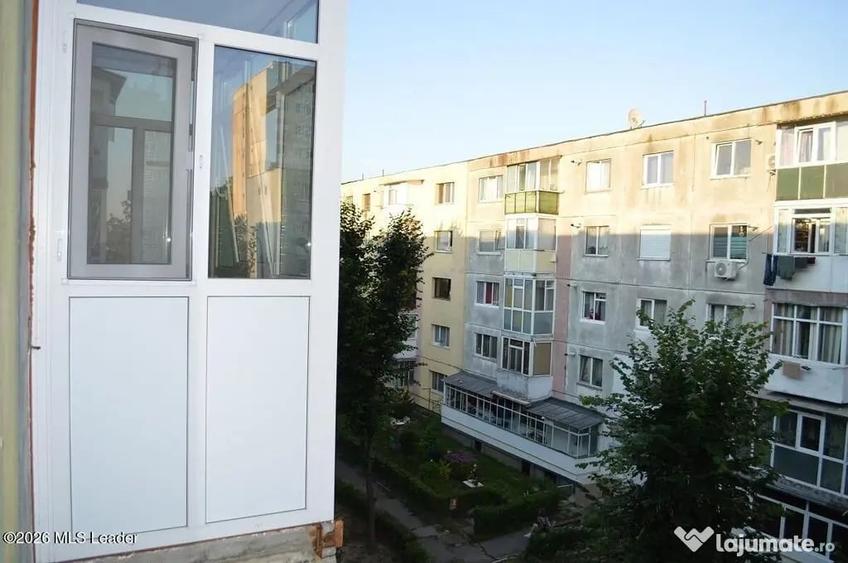 Apartament cu 2 camere decomandat în Găvana