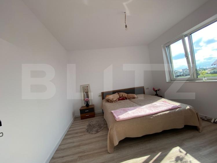 Duplex cu 4 camere cu Canalizare în Moșnița Nouă