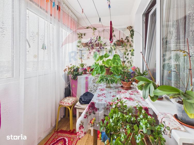 Apartament cu 4 camere decomandat în Rahova