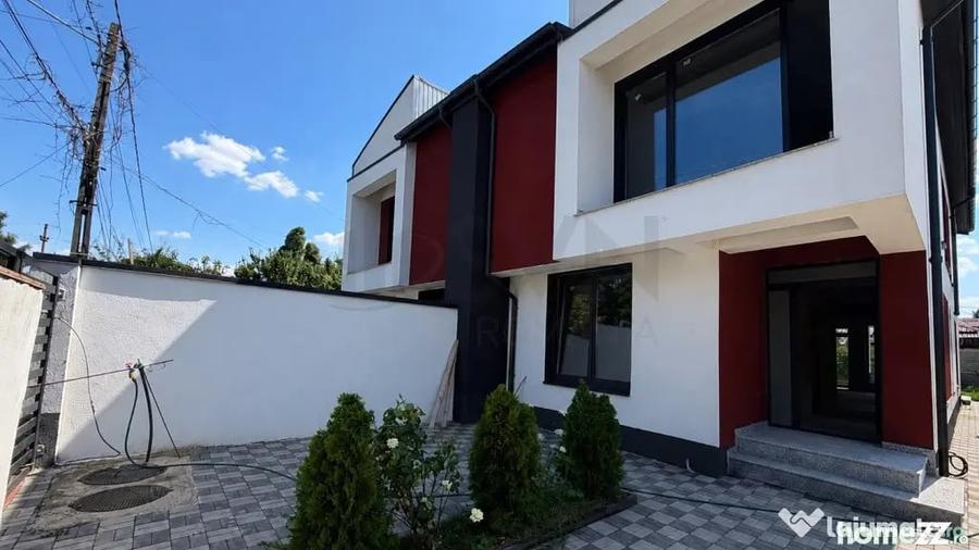 Casă cu 5 camere cu Teren 252 Mp în Central
