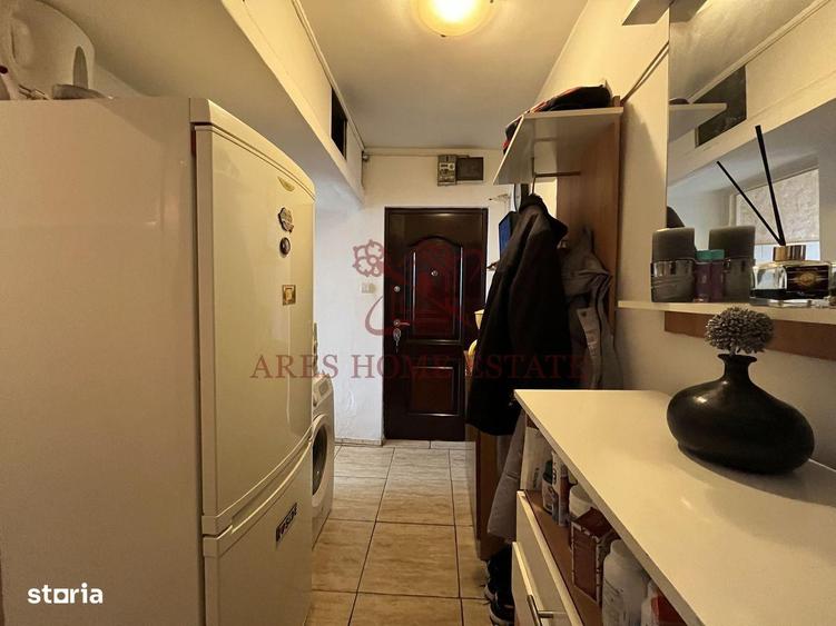 Apartament cu 3 camere, mobilat în Girocului