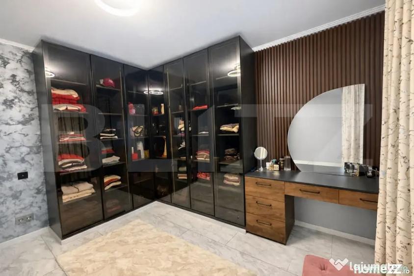 Casă cu 3 camere cu Teren 464 Mp în Central