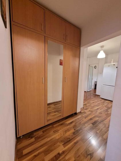 Apartament cu 2 camere decomandat în Sud