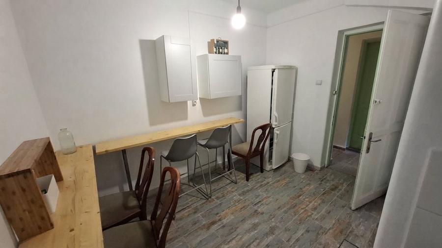 Apartament cu 3 camere decomandat, mobilat în Floreasca