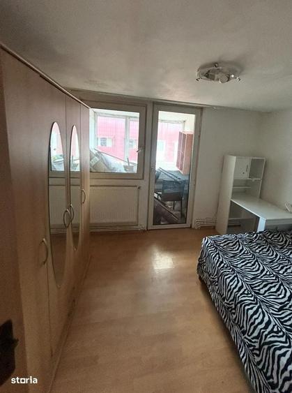 Apartament cu 2 camere decomandat - zona Mircea - 1
