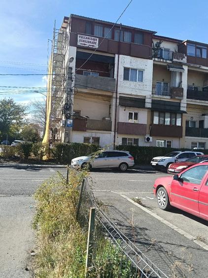 Garsonieră decomandată în Iris