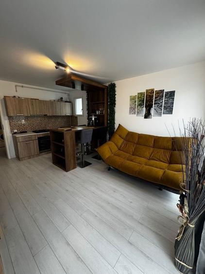 Apartament cu 2 camere decomandat în Sânpetru