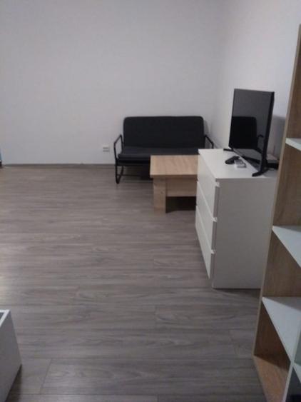 Garsonieră decomandată, mobilată în Nerva Traian