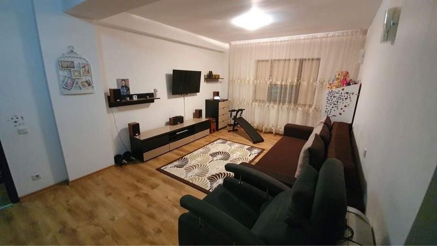Apartament cu 2 camere decomandat în Ozana