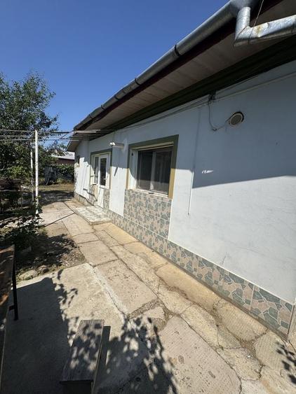Casă cu 3 camere în Central