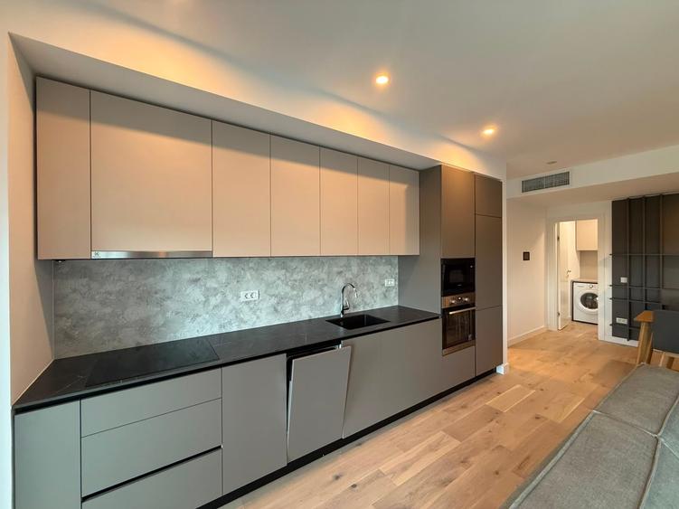 Apartament cu 2 camere decomandat în Străulești