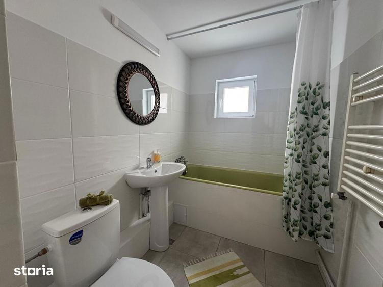 Apartament cu 3 camere decomandat în Mărăcineni