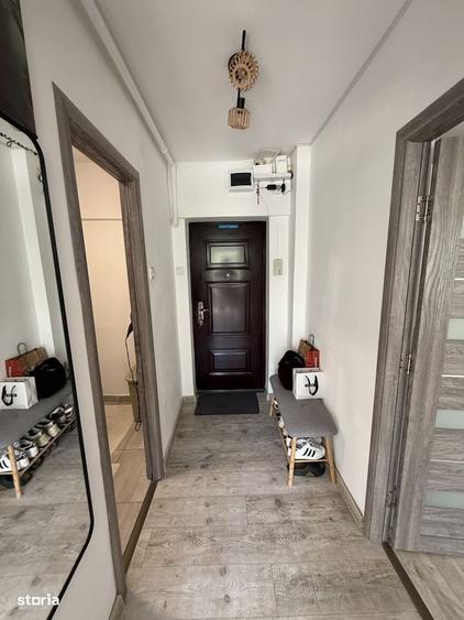 Garsonieră decomandată în Costin Georgian