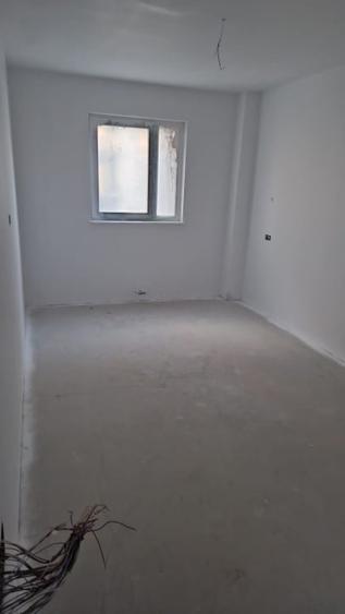 Apartament cu 2 camere decomandat în Energia