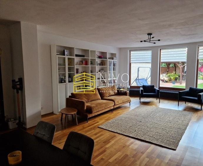 Duplex cu 5 camere cu Canalizare în Ultracentral