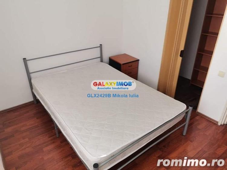 Apartament cu 3 camere semidecomandat în Drumul Taberei
