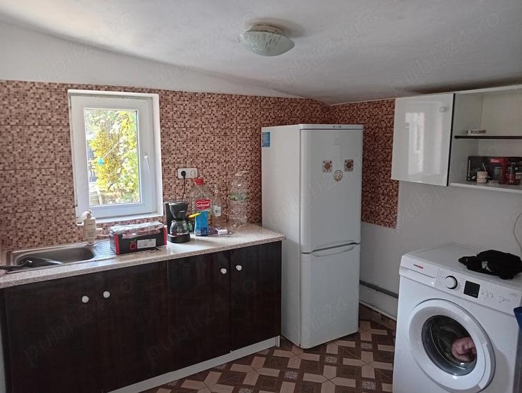 Casă cu 3 camere cu Teren 130 Mp în Colibași