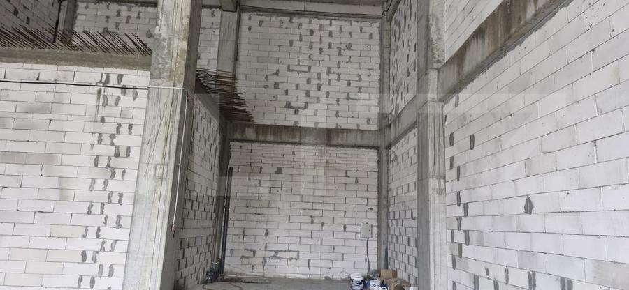 Spațiu comercial, de 170 mp, în Titu
