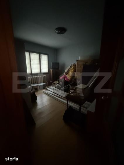 Apartament cu 4 camere decomandat în Central