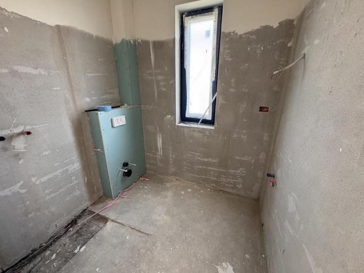 Apartament cu 3 camere decomandat în Moșnița Nouă