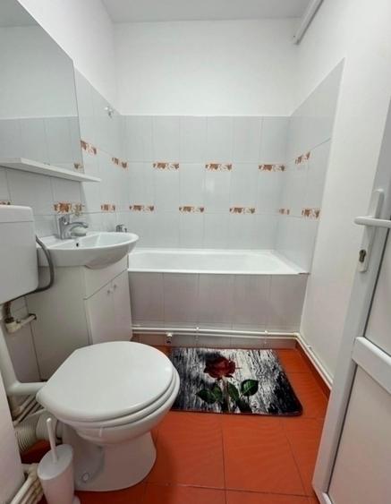 Apartament cu 2 camere nedecomandat în Alexandru cel Bun