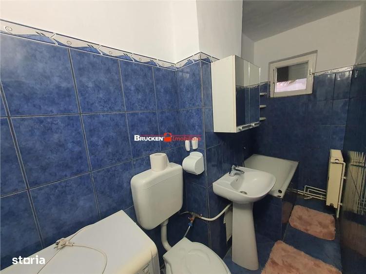 Apartament cu 3 camere nedecomandat în Central