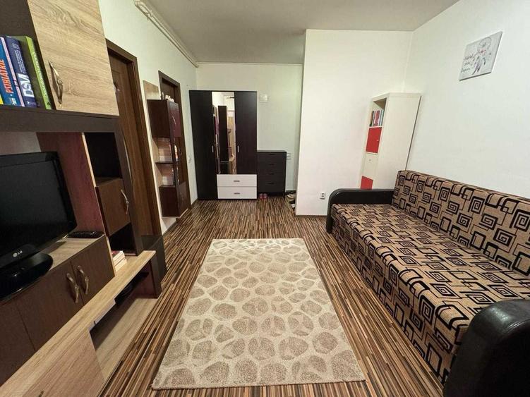 Garsonieră decomandată în Metalurgiei