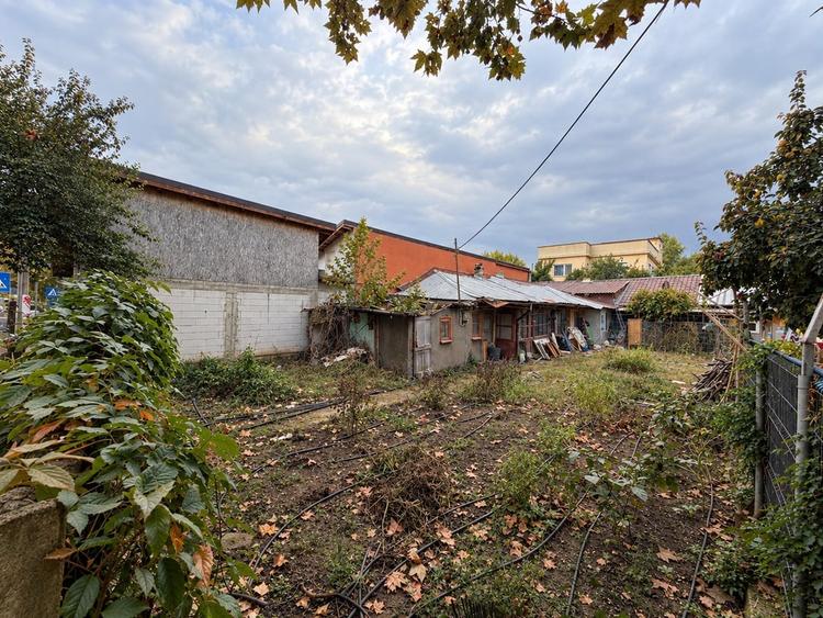Teren Construcții intravilan de 230 mp, în Andronache