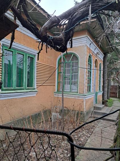 Casă cu 4 camere în Nicolae Bălcescu