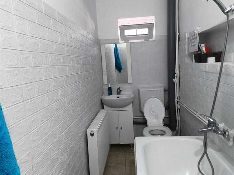Casă individuală cu 4 camere cu Teren 156 Mp în Gării