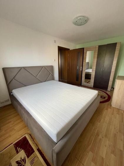 Apartament cu 2 camere semidecomandat în Dâmbovița