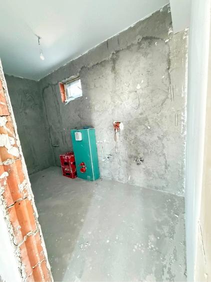 Casă cu 4 camere cu Teren 539 Mp în Central