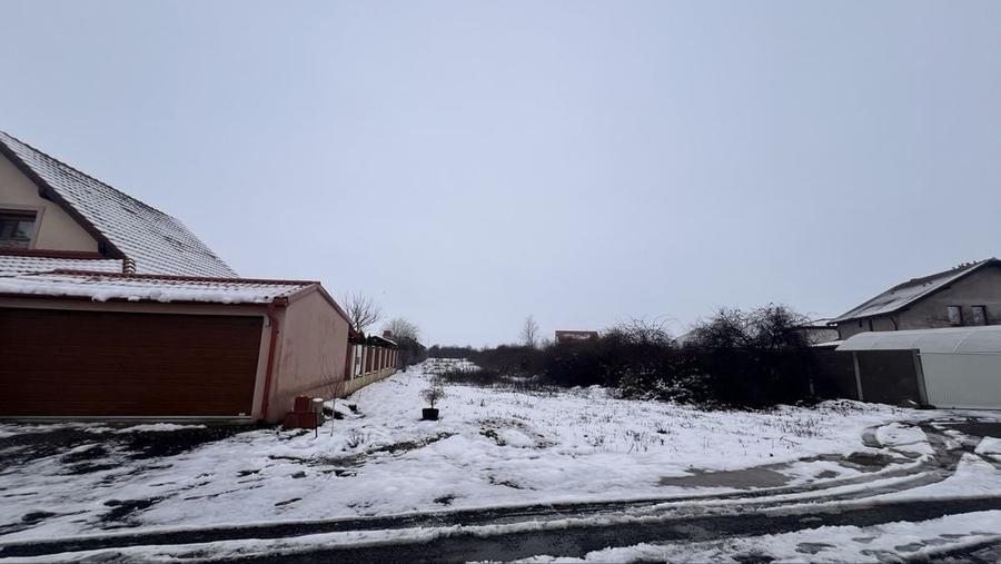Teren de 1100 mp, în Șag