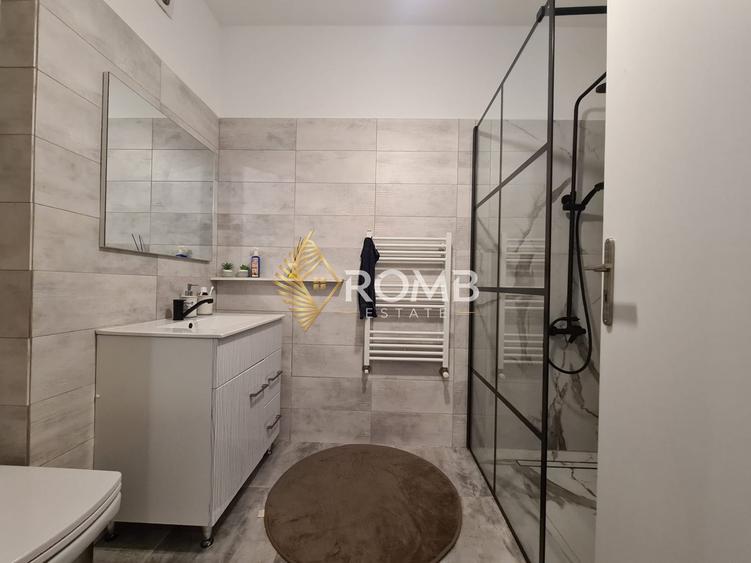 Apartament cu 2 camere semidecomandat, mobilat în Sopor
