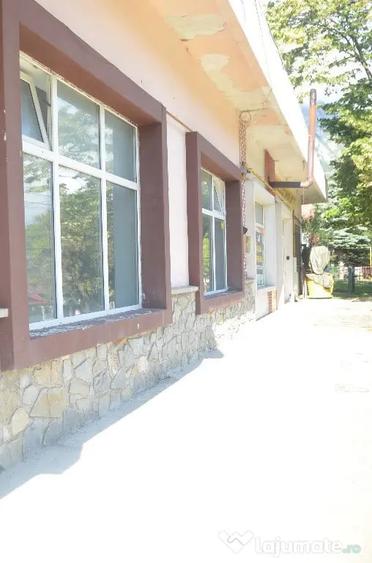 Spațiu comercial, de 250 mp, în Central
